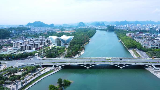 桂林市区航拍漓江风景城市风光漓江歌剧院