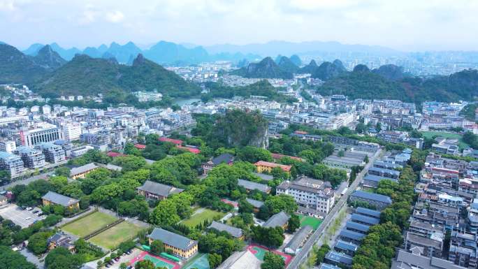 桂林独秀峰王城景区靖江王府航拍市区全景