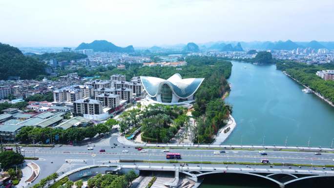 桂林市区航拍漓江风景城市风光漓江歌剧院