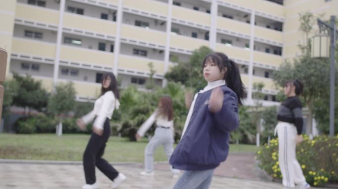 【4K】青春美女街舞广场舞坝坝舞激情舞蹈