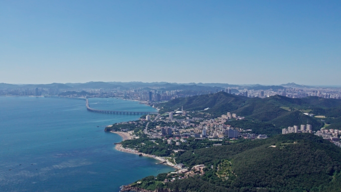 航拍大连海岸线跨海大桥