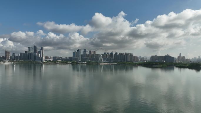 前海欢乐港湾摩天轮蓝天白云航拍