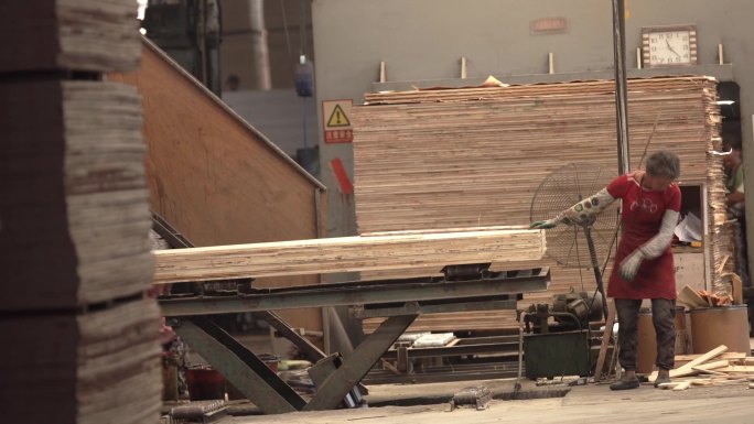 胶合板 车间 板材生产 人造板