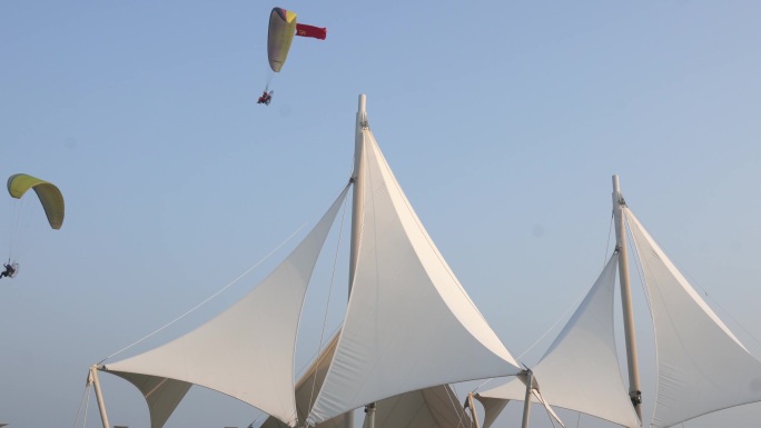 海岸滑翔伞大白帆