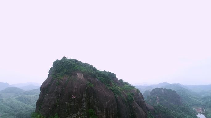 航拍飞天山