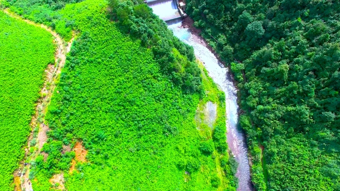 山川风景 河流 纸张晾晒 乡村生活