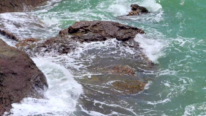 4K海浪 海边礁石 海浪拍岸 海边浪花