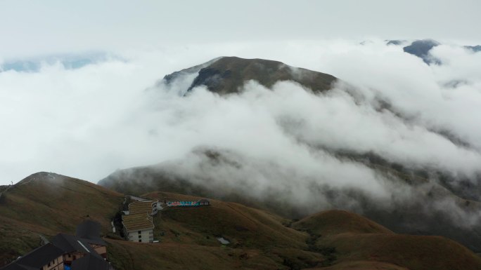 江西武功山高山草甸云海风光4K航拍