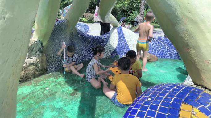 广州儿童公园 玩水 避暑 娱乐