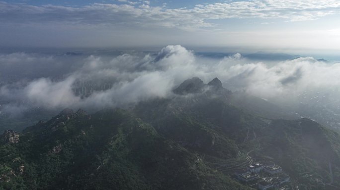 青岛浮山上的云大范围航拍延时