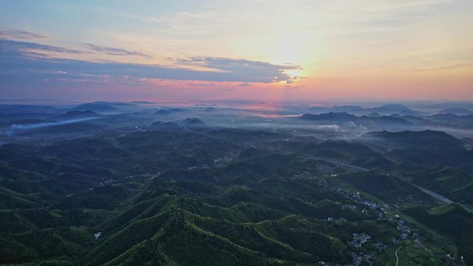 安吉日出盛景