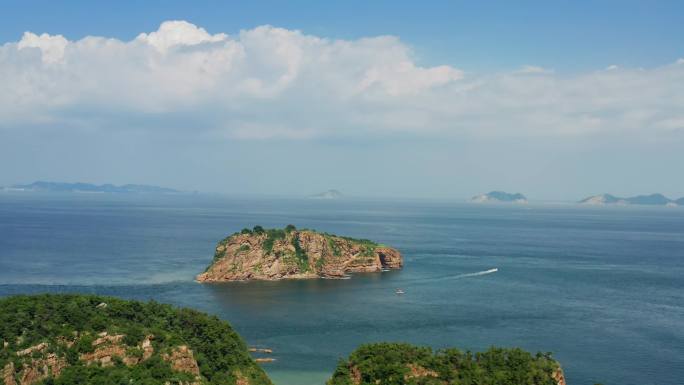 航拍大连棒棰岛山海沙滩