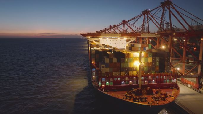 航拍港口货轮装卸货-上海洋山港夜景