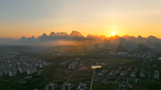 桂林山壮观日出