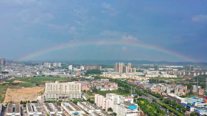 高清4K航拍南宁兴宁区三塘雨后彩虹