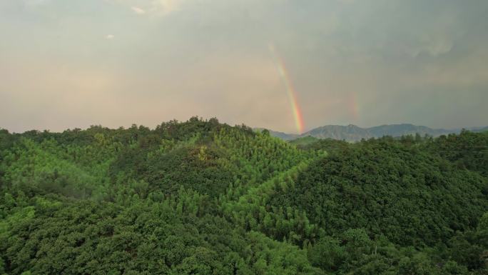 雨后彩虹