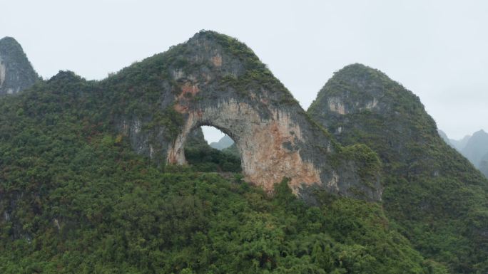 广西阳朔月亮山景区风光4K环绕航拍