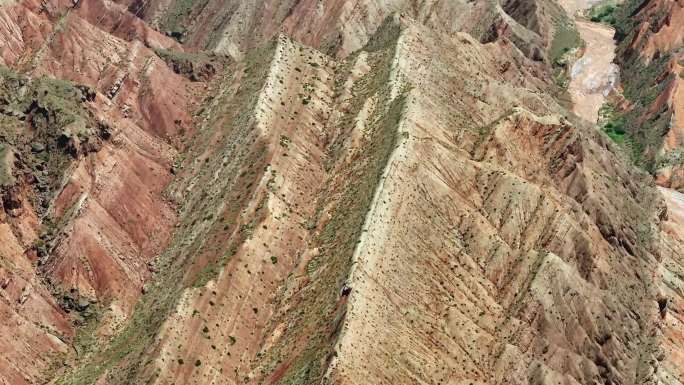 4K航拍  天山大峡谷