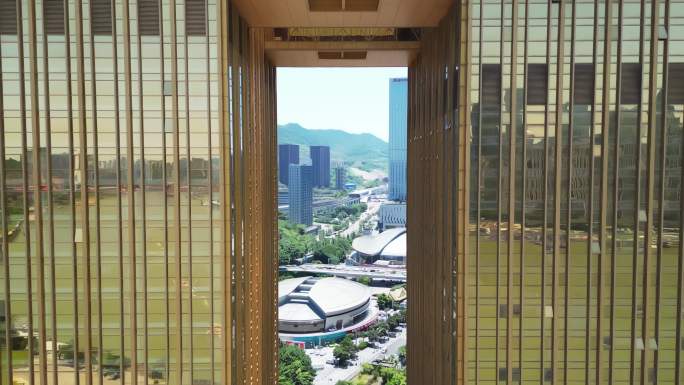 重庆地标建筑：喜来登大酒店航拍风景素材
