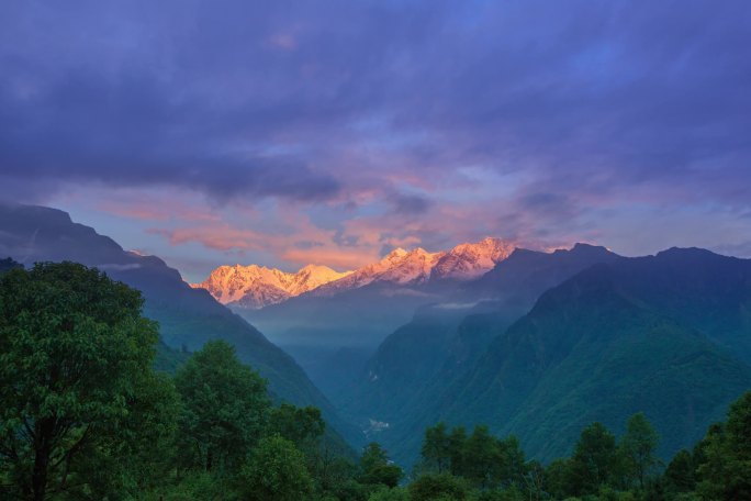 4K 延时高原 日照金山