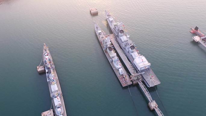 航拍中国人民解放军海军博物馆舰艇展示