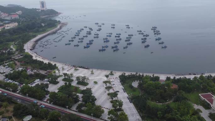 威海海上公园航拍渔船渔港避风港港湾航拍