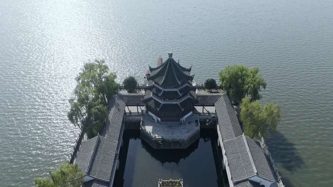 苏州石湖滨湖景区水上苏式建筑