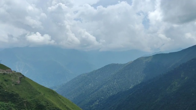 巴朗山垭口风景