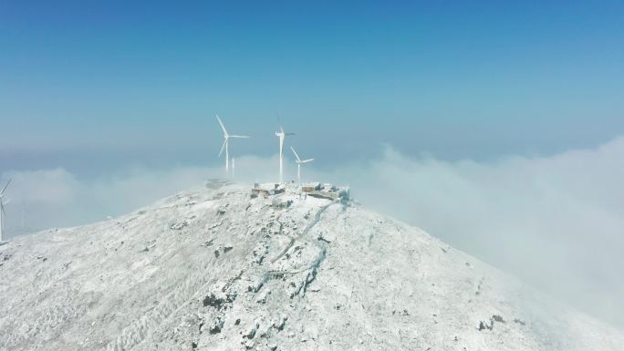 浙江东白山雪后电力风车云海风光航拍