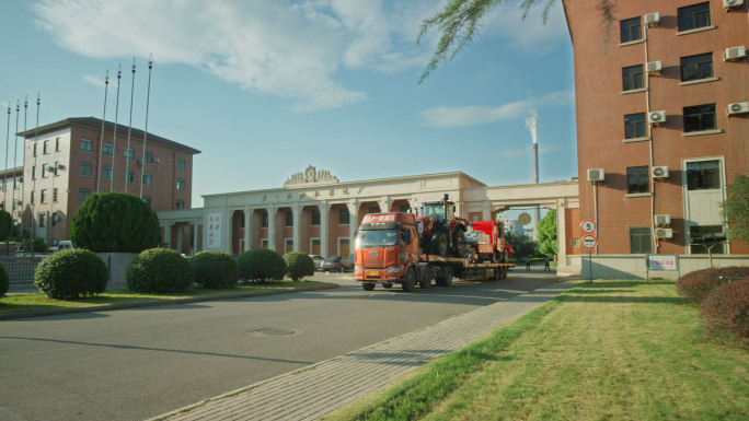 民族工业制造农业机械物流发货