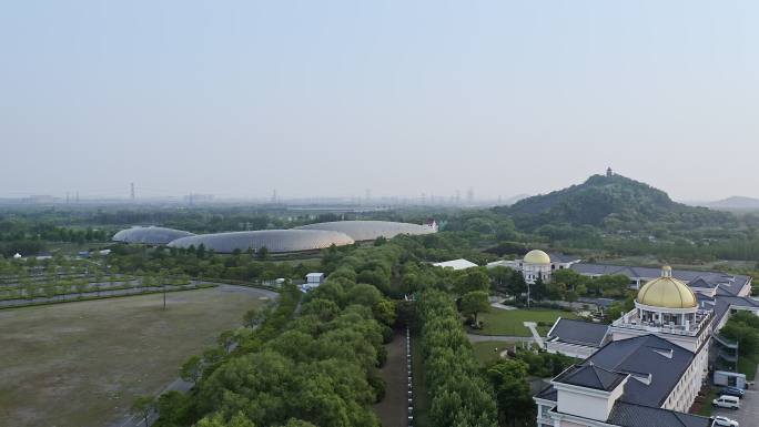 日落大自然风景航拍上海辰山植物园建筑风光