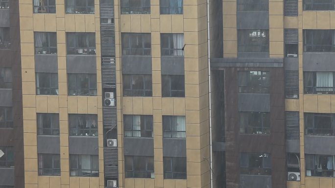 山东济南：城市河流暴风雨