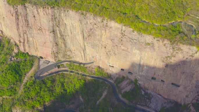 航拍新乡辉县天界山公路