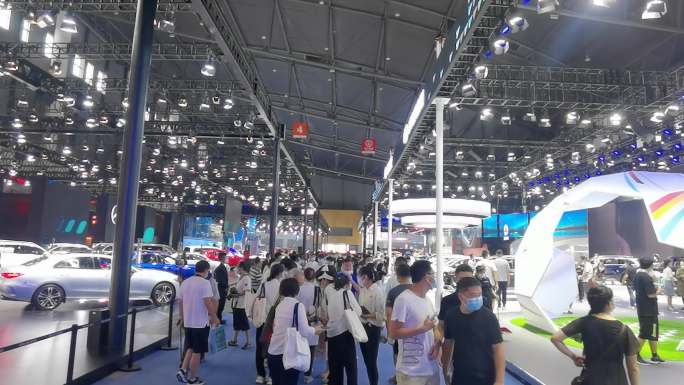 第二十五届成都国际汽车展览会纪实