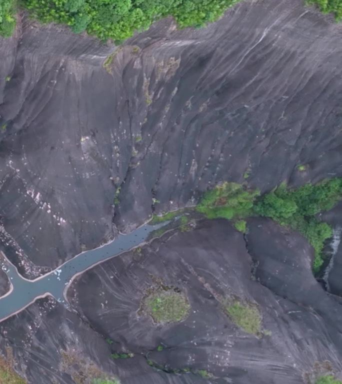 高清屏竖航拍湖南郴州刀背山风景