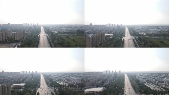 雾霾下的城市大道