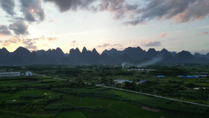 傍晚 黄昏 乡村 风景