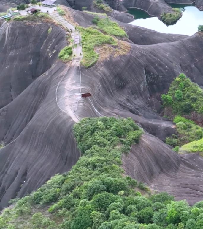 高清竖屏航拍湖南郴州刀背山景观