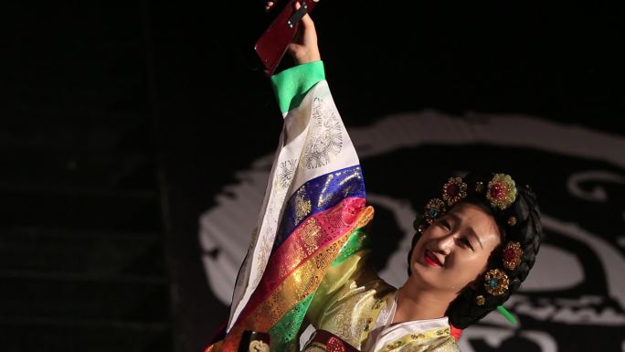 朝鲜族舞蹈表演2