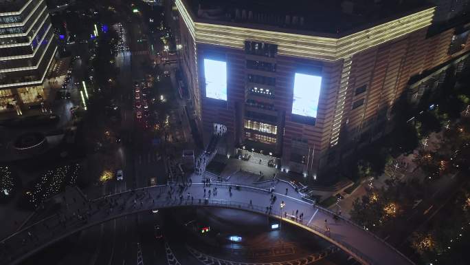 上海陆家嘴环形天桥繁荣热闹的街景夜景