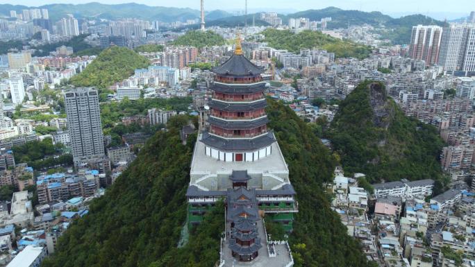 4K航拍 贵阳东山山体公园