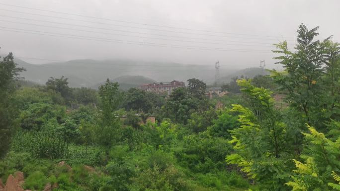 延迟雨天云雾缭绕望山豪宅深山豪宅