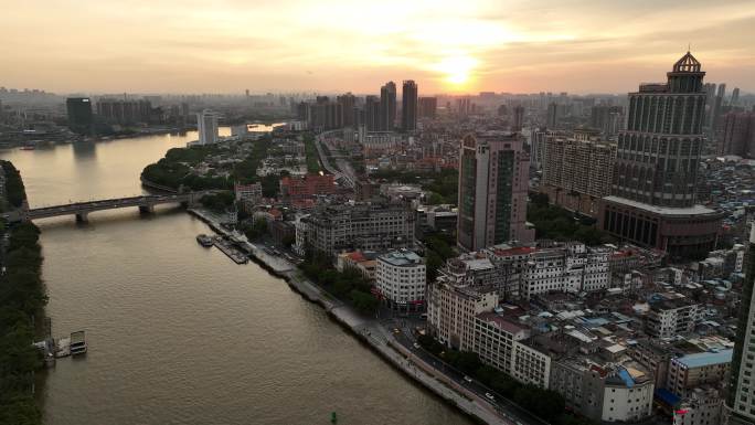 航拍广州黄昏夕阳和珠江风景