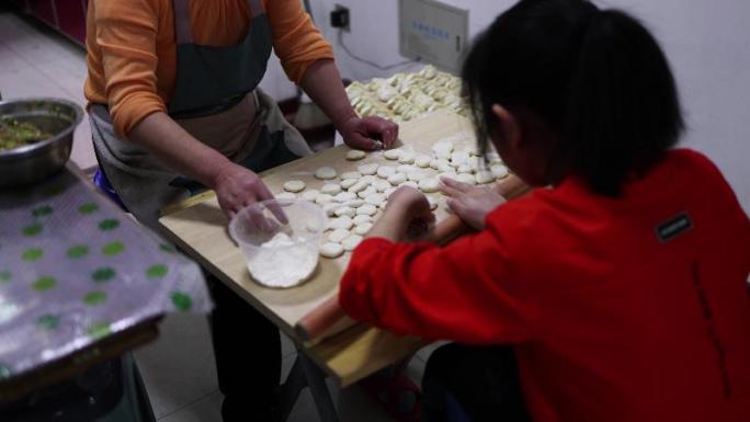 过节剁饺子馅包饺子素材