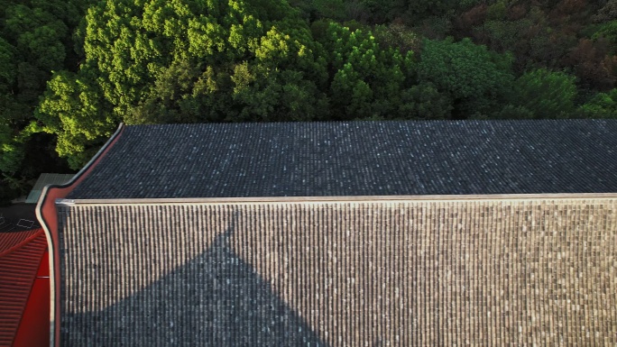 航拍中式建筑屋顶瓦片特写