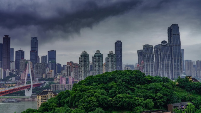 黑暗时刻 金融危机 乌云翻滚暴雨来临