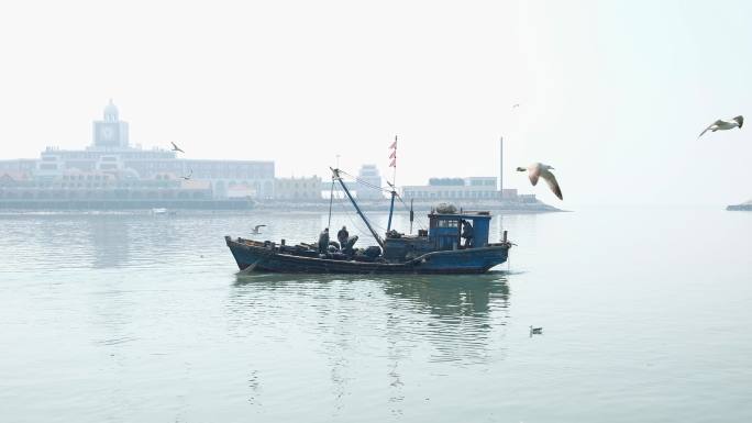 渔船出海出海打鱼打渔归来