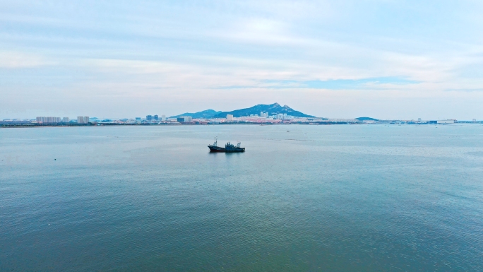 【原创4K】山海风光大海航拍海上渔船渔村