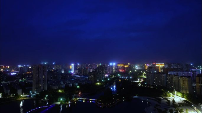 新疆库车夜景延时8