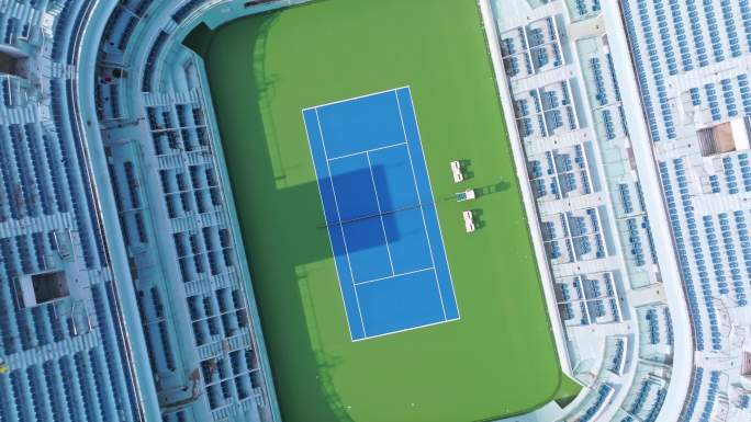 4K正版-俯拍体育馆观众坐席与网球场02
